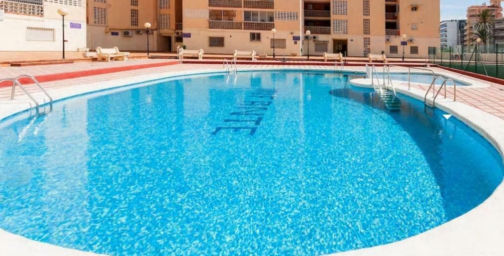APARTAMENTO PRIMERA LINEA de la playa de Gandía Exterior foto